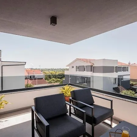 شقة Apartman Patricija ميدولين