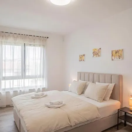 شقة Apartman Patricija *
